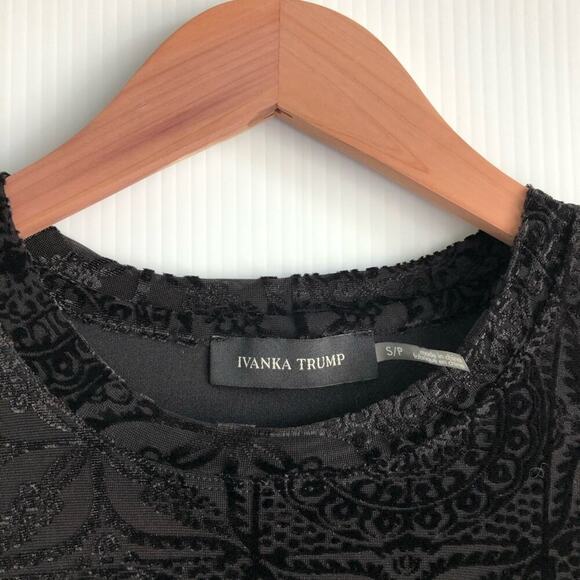 🆕 Ivanka Trump textured pattern velour texture crewneck top sz small NWT - Picture 6 of 6